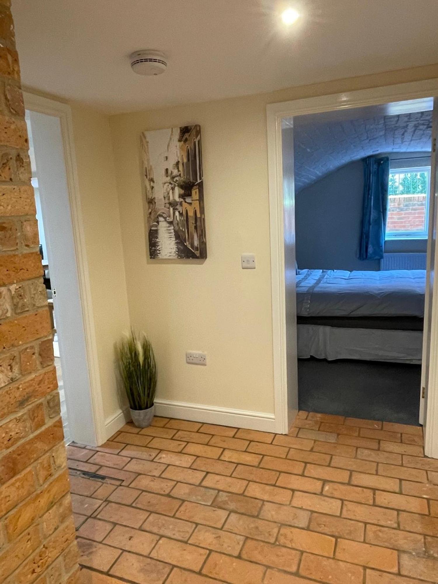 1 Hatton House 2 Bedroom 2 Bathroom Spacious Basement Flat Newark upon Trent Exteriér fotografie